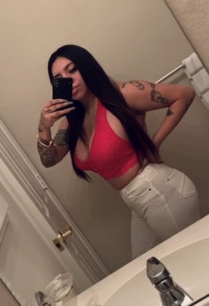 Katyana sex clubs in Clarksville IN & incall escorts